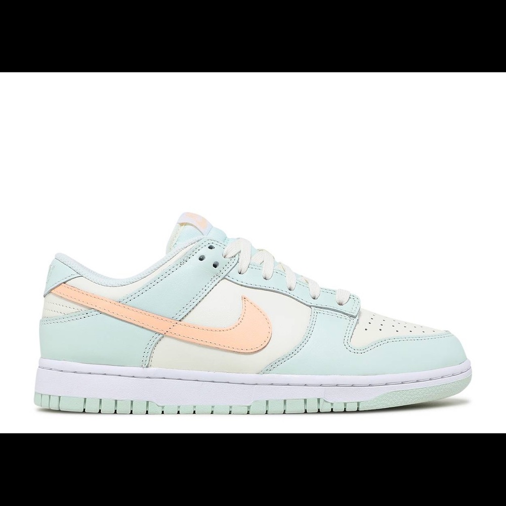 WMNS DUNK LOW 'BARELY GREEN', 8/6.5